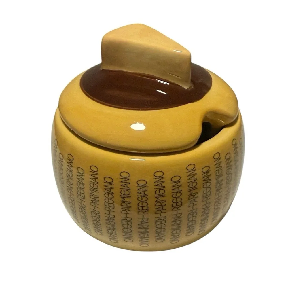 Parmigiano-Reggiano Cheese Slice Ceramic Container Lid CheeStyle Yellow Italy